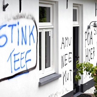 Twee mannen veroordeeld voor ernstige mishandeling dorpsgenoot die vóór asielopvang pleitte
