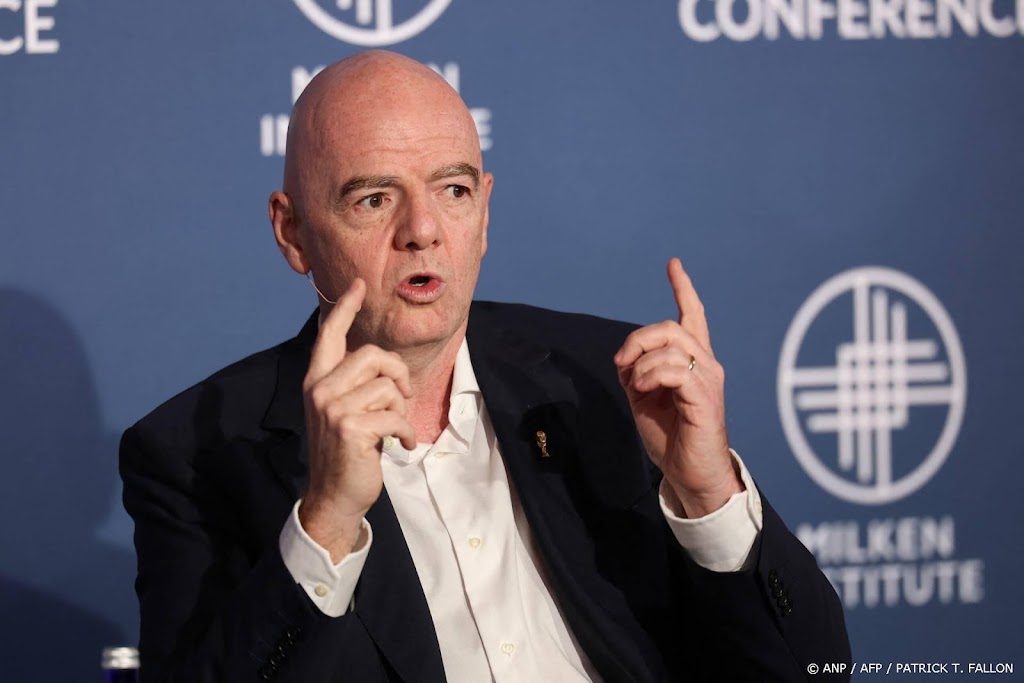 Infantino wil met alle bonden praten over hervormingen FIFA