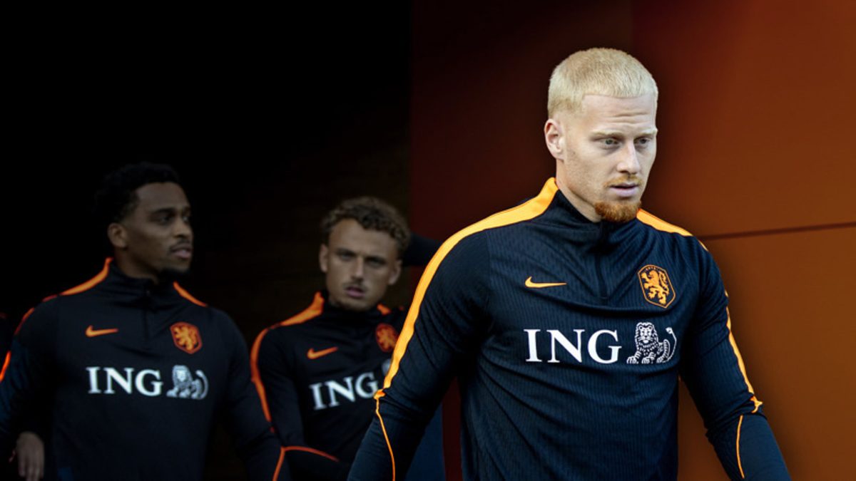 'Mexx Meerdink verdient geen plek bij Oranje'