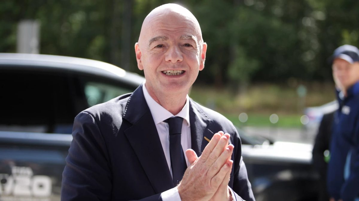 Infantino zegt in brief aan voetbalbonden open te staan voor FIFA-hervormingen