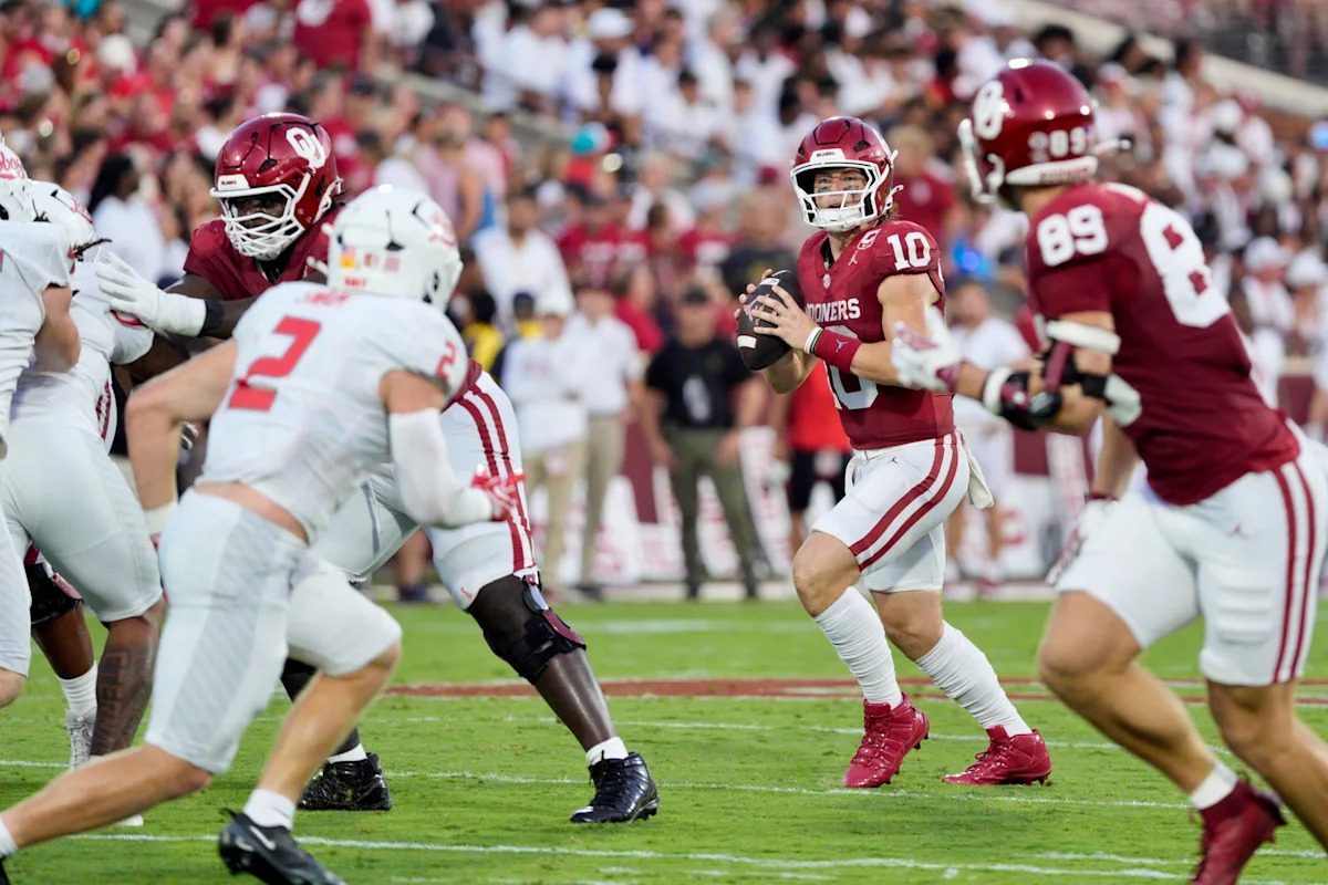 OU football bowl projections 2026: Where are Sooners ahead of SEC play?