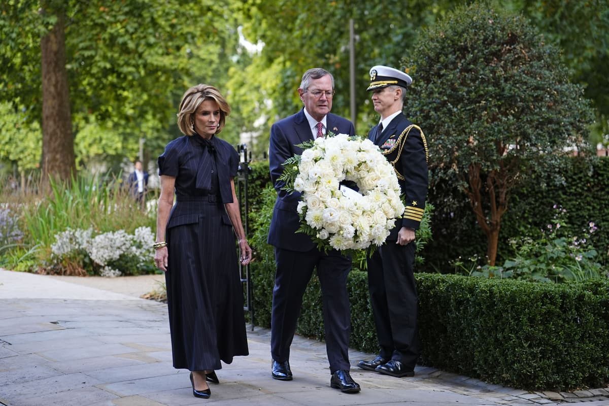 US ambassador pays poignant tribute at London ceremony marking 25th anniversary of 9/11