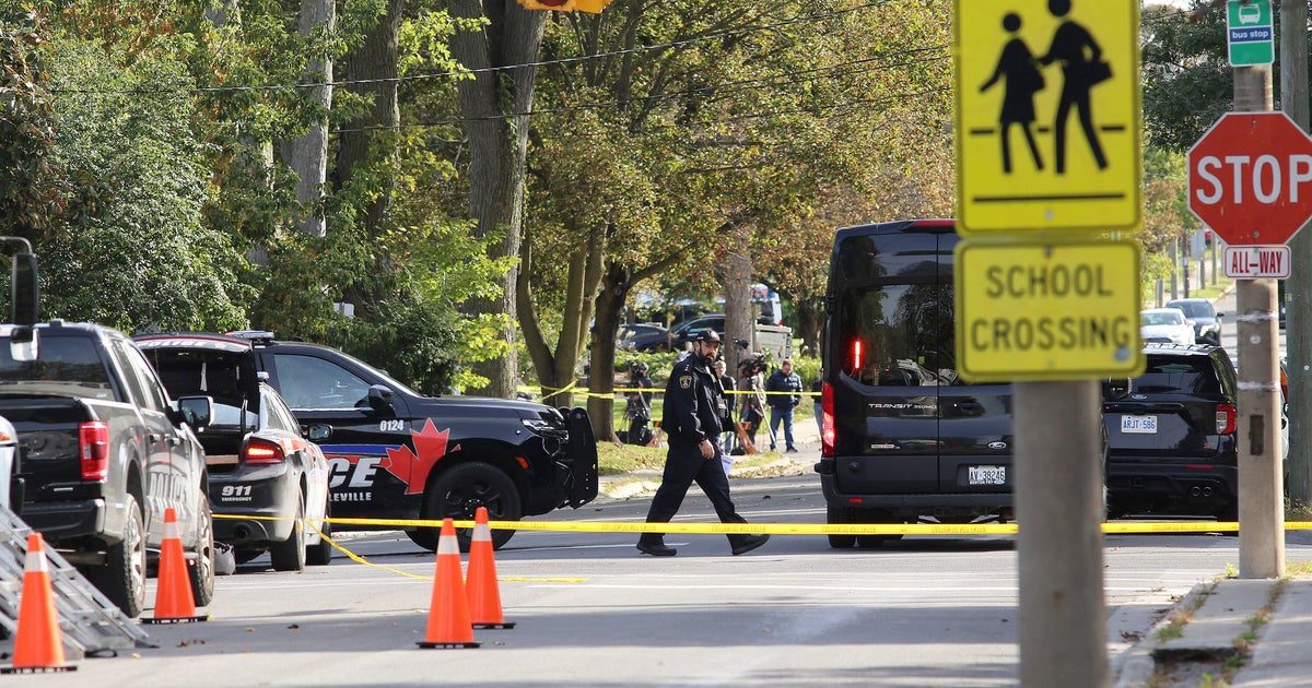 Police officer wounded in shooting near synagogue on Yom Kippur