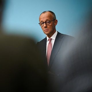 ‘Merz is het symbool van de Duitse existentiële crisis’: welke opties heeft de bondskanselier nog?
