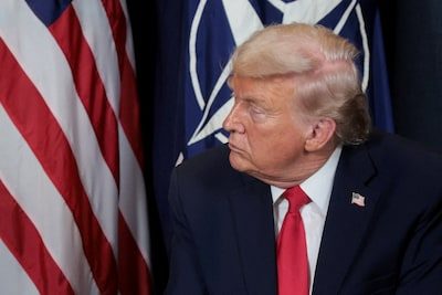 Trump onverstaanbaar of helemaal niet in beeld; nieuwszenders VS tonen zich solidair met geboycot CNN