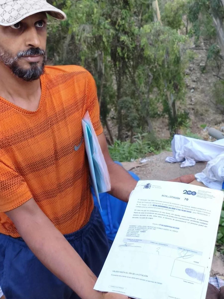 Desesperación en Ceuta: los inmigrantes esperan mes y medio para formalizar la solicitud de asilo y los vecinos ven un…