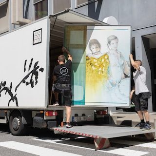 VRT-kunst onder de hamer, maar de topwerken zijn moeilijk te verplaatsen: ‘Het is niet iets wat je in een doorsnee tuin…