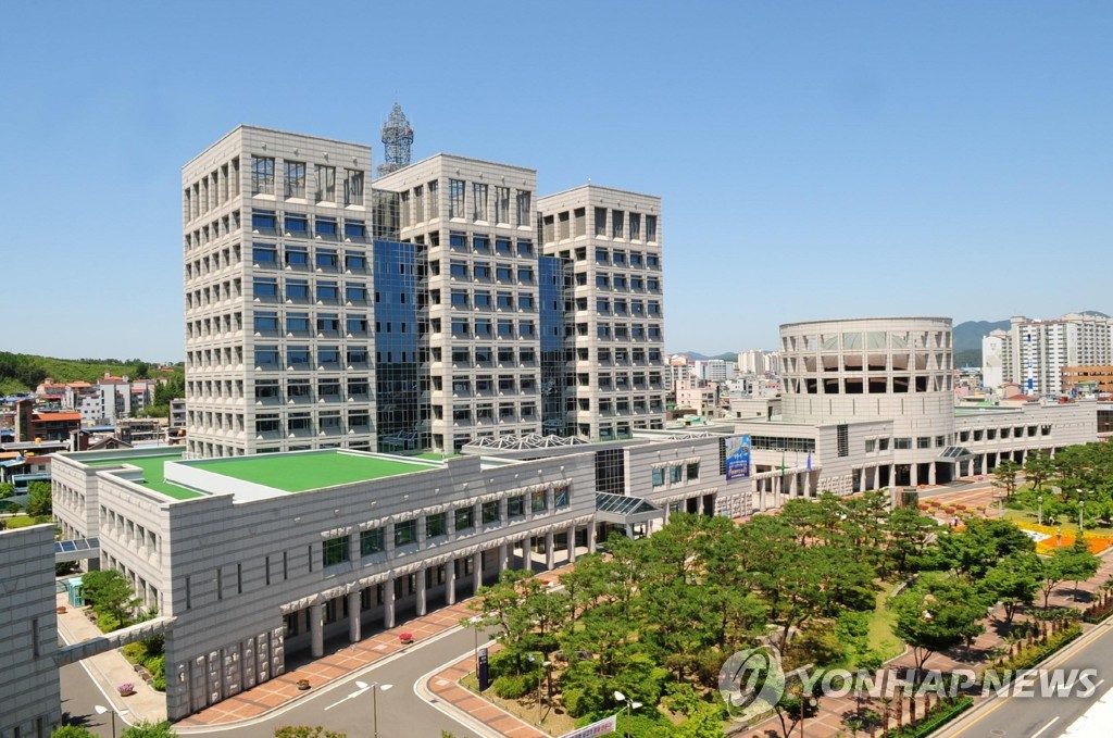 진주 전통시장에 '마을 방송국'…상인·주민 잇는 미디어 조성