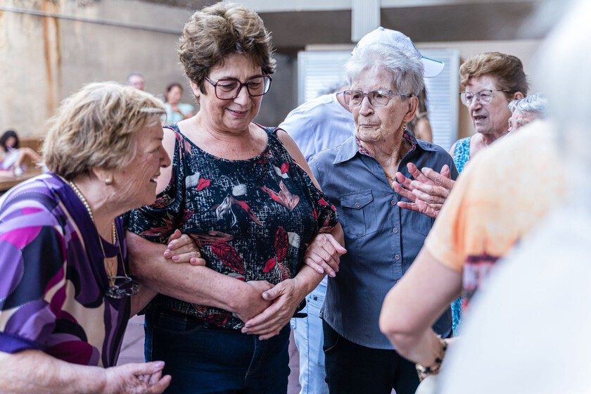 Galicia tiene una concentración de centenarios que sorprende a los demógrafos. Y hay varias razones que explican su lon…