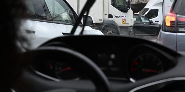 Les radios réclament qu’un récepteur FM et DAB+ soit obligatoire dans toutes les voitures neuves pour éviter un monopol…