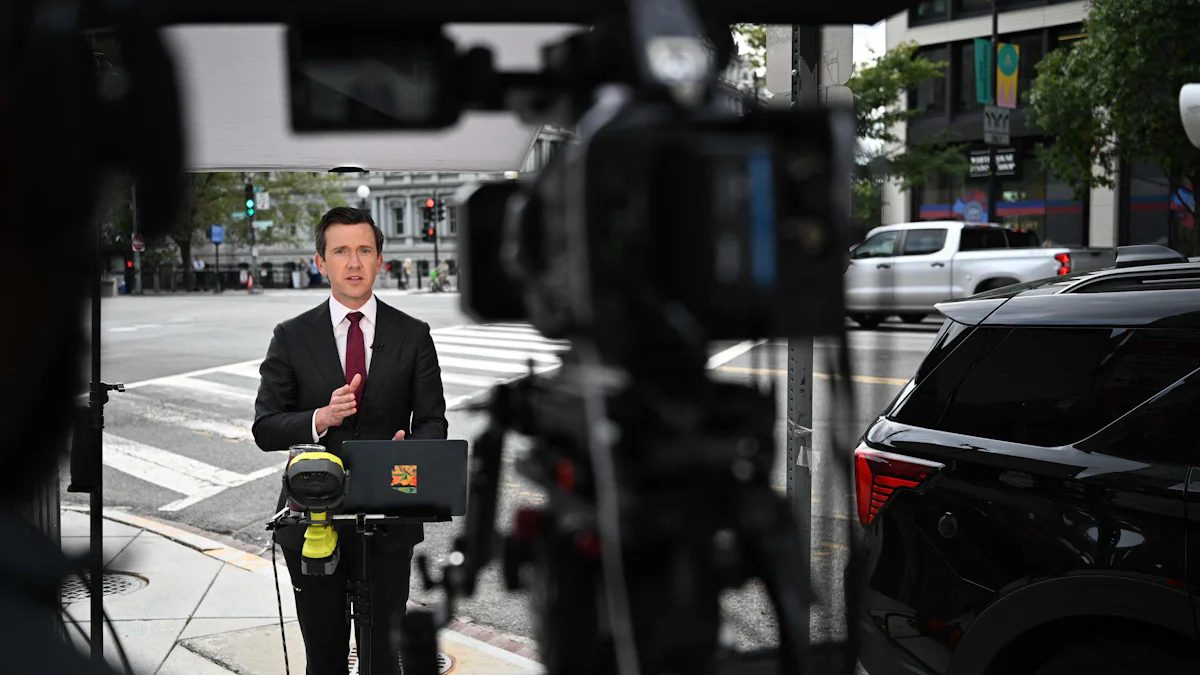 USA: Solidarität mit CNN: US-Sender schränken Trump-Begleitung ein