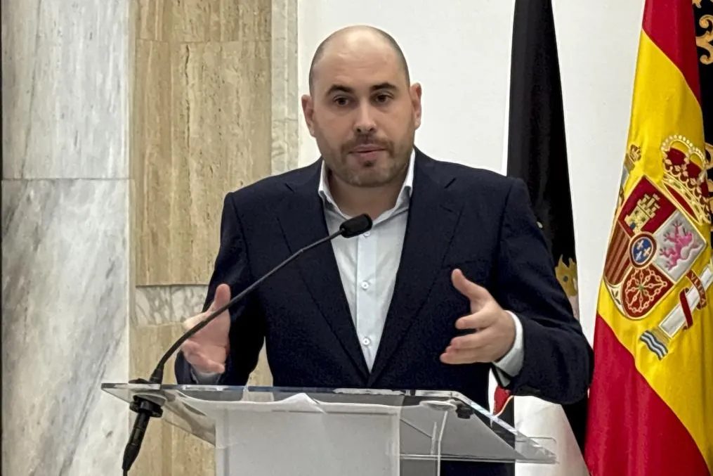 Dimite el jefe de gabinete del delegado del Gobierno en Ceuta acusándolo de mentir: sí tuvo conocimiento del aviso del…