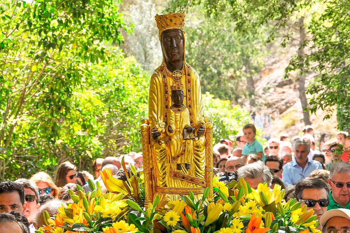 Torreciudad: la cruzada de Barbastro contra el Opus Dei por la 'virgen negra'