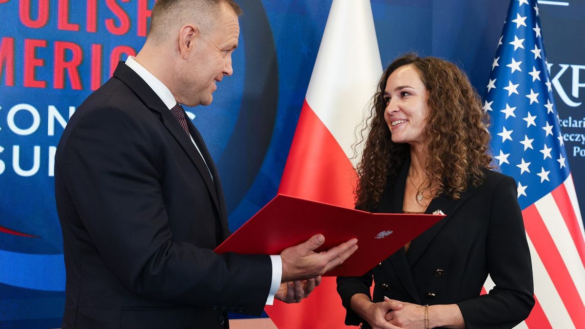 USA. Nawrocki powołał "nową panią ambasador". W przeszłości współpracowała z Morawieckim