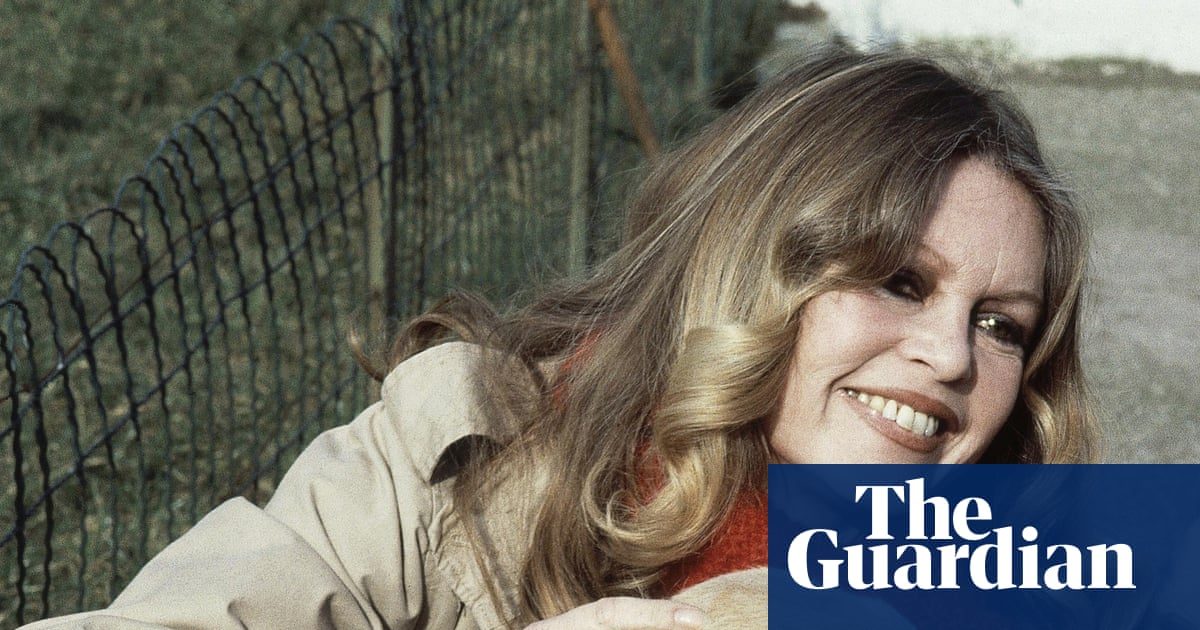 Brigitte Bardot’s personal items sell for nearly €1m at auction in Paris