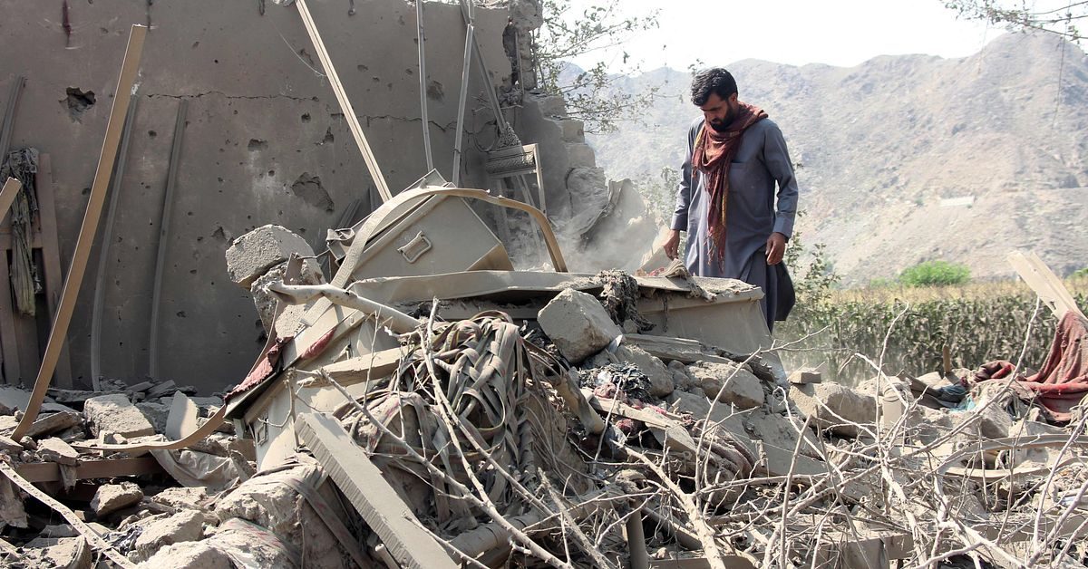 Pakistan: 28 döda efter flyganfall i Afghanistan