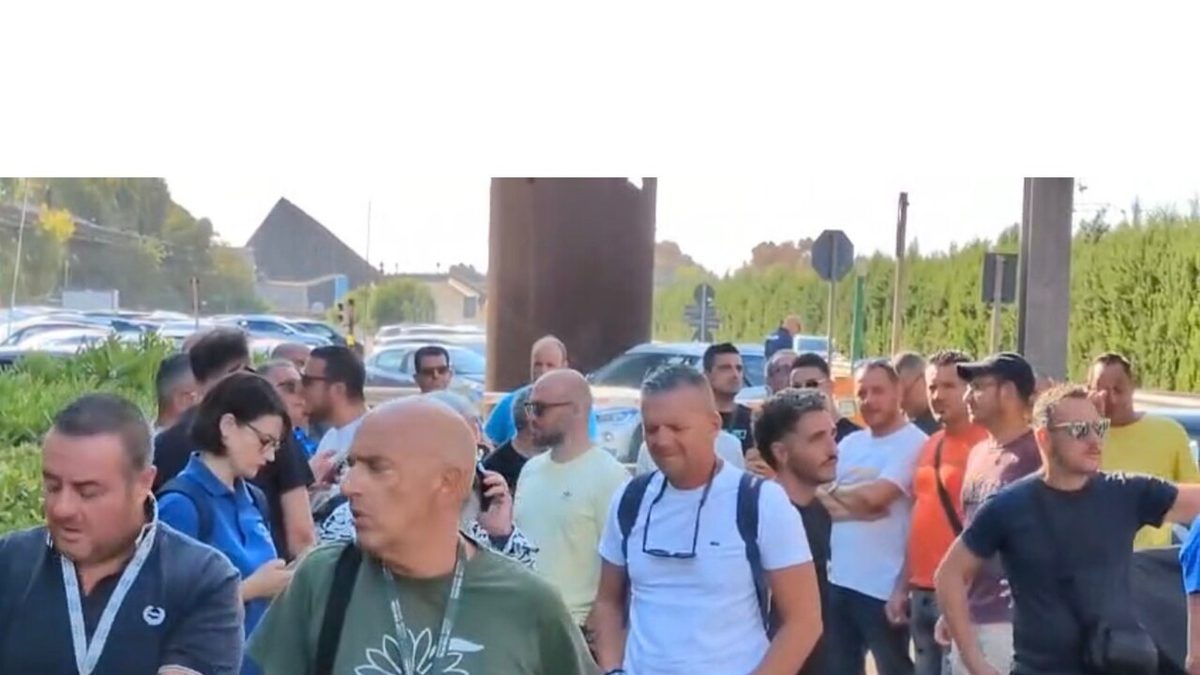 Ex Ilva, sciopero e presidio lavoratori Semat a Taranto