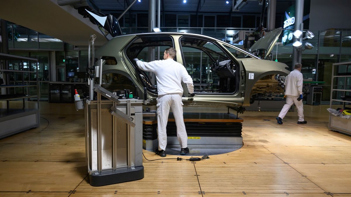 Autoindustrie: Studie warnt vor teureren E-Autos durch EU-Zölle und Auflagen