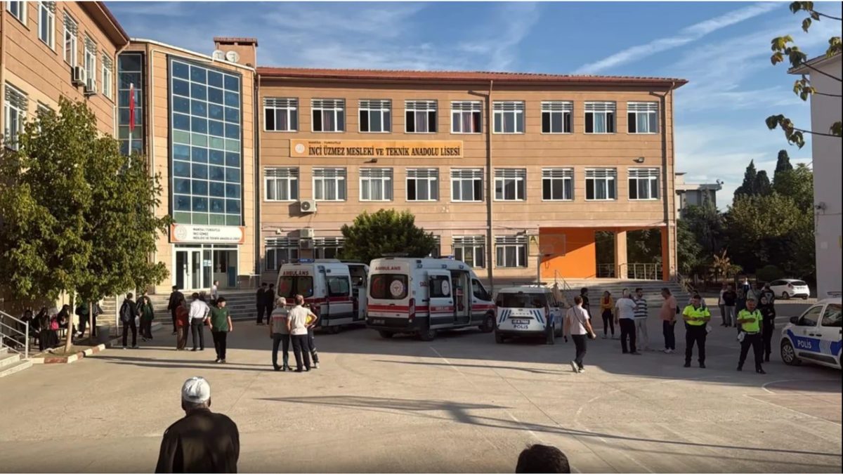 Zeker vijf gewonden bij schietpartij voor middelbare school in Turkije