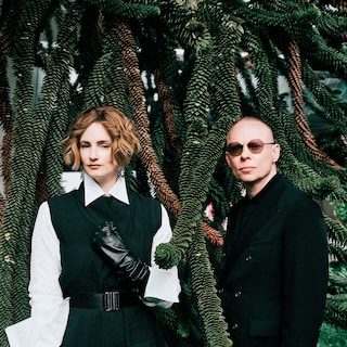Hooverphonic wordt 30: ‘We hebben Noémie in het eerste jaar in het diepe gegooid. Ze stond meteen voor volle zalen en d…