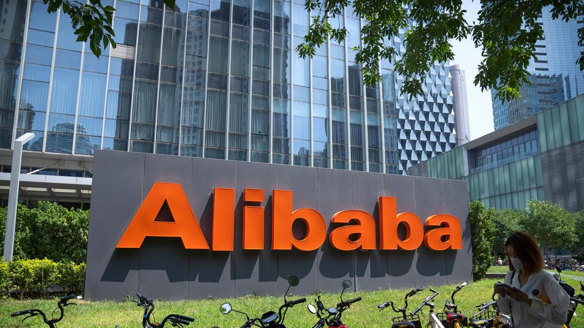 China's Alibaba unveils new powerful chip and ambitious AI model plans