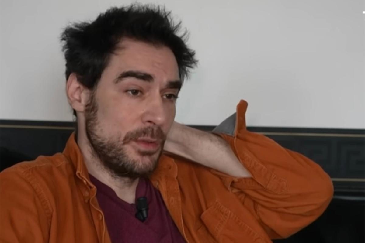 Le comédien Arnaud Denis a été euthanasié en Belgique : quand le lanceur d’alerte des prothèses anti-hernie racontait s…