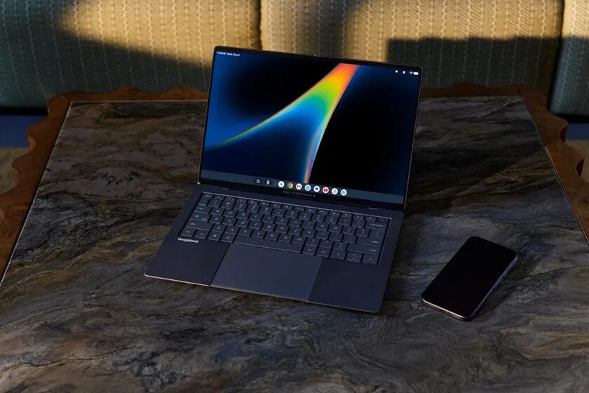 Ya son oficiales los primeros portátiles Googlebook: integración con Android y la promesa de competir contra el MacBook…