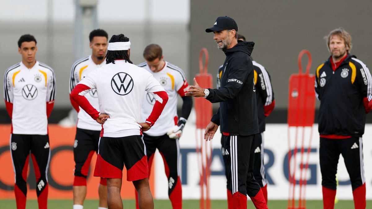 DFB-Trainingslager mit Jürgen Klopp: Wie er bei der Nationalmannschaft auf die neuen Spieler baut, um seinen Stil durch…