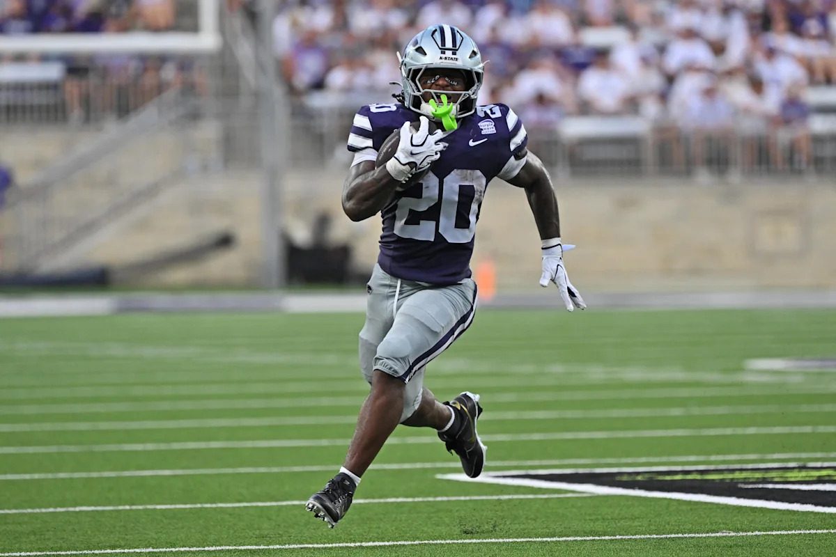 K-State Routs Nicholls 71-3
