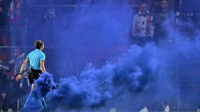 Champions League: Nach kuriosem Pyro-Gegentor: Bayern-Frauen verpassen Sieg
