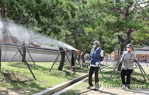 아침·저녁 선선해지니 '모기' 다시 기승…한 주 새 2배로