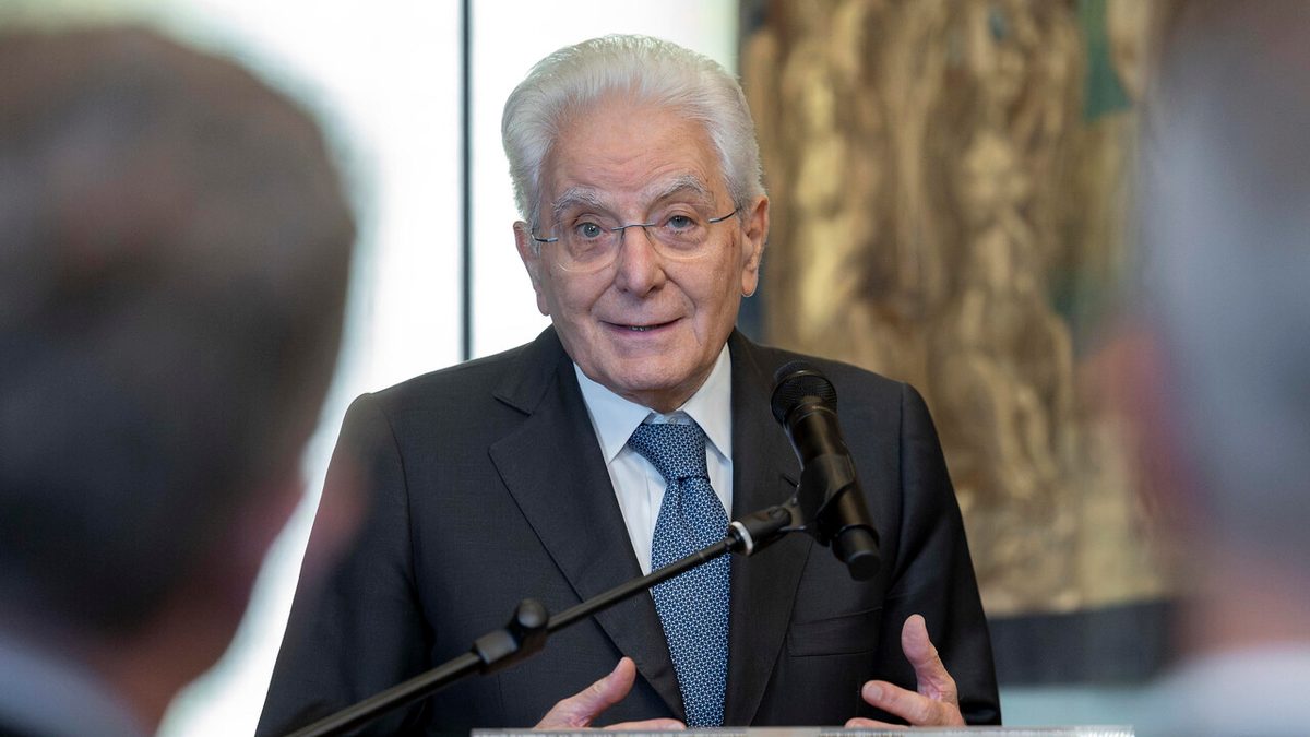 Stranieri in classe, due le circolari di Mattarella: ecco cosa prevedevano