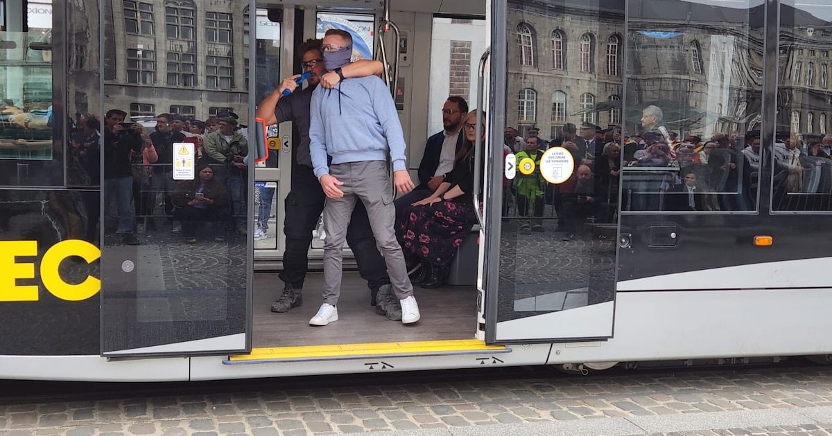 Liège : prise d’otages dans un tram… démonstration musclée pour les 50 ans du Peloton anti-banditisme (PAB)