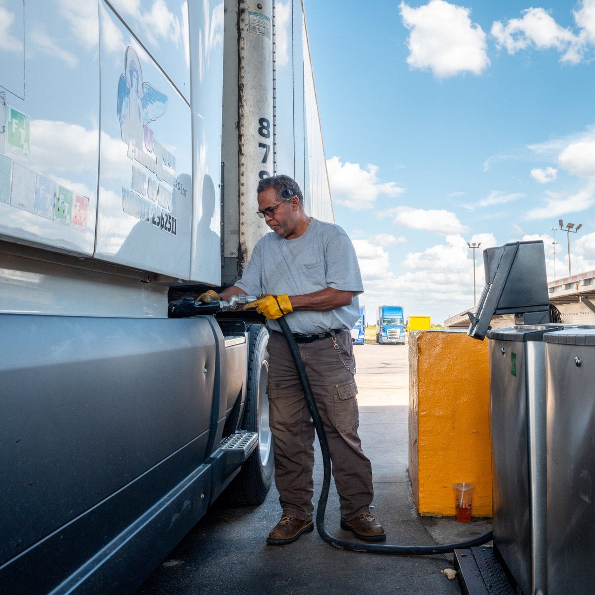 Trump Says He Supports Banning Diesel Exports to Bring Down Prices