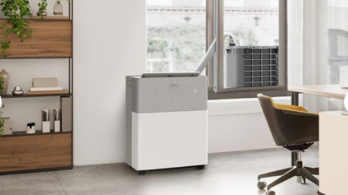 Midea PortaSplit : le climatiseur mobile star de l’été revient en stock et un peu moins cher grâce à un code promo