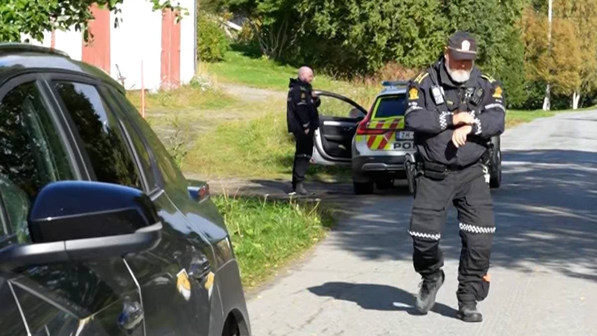 Aksjonen på Dyrøya over: Brukte tåregass for å få mannen ut