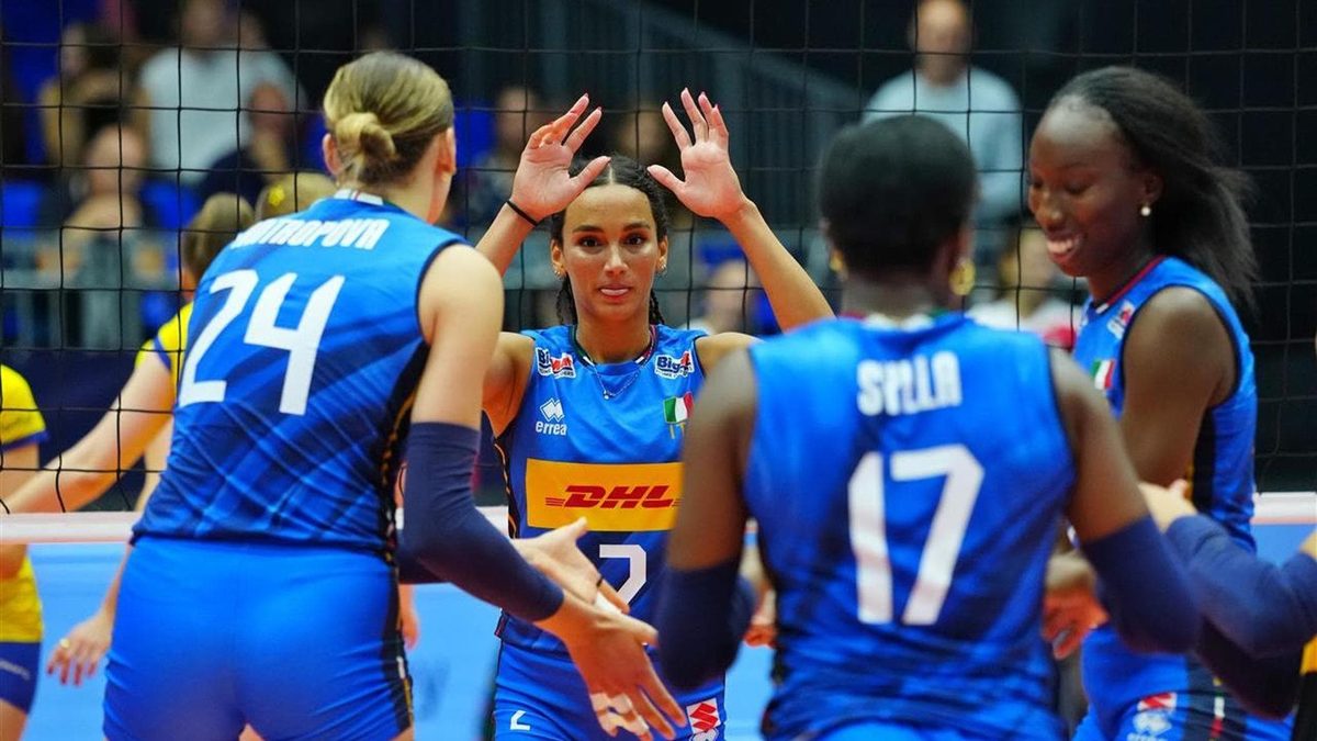 Europei femminili di volley, Italia-Polonia vale la finale. Velasco: “Occhio al loro entusiasmo”