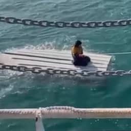 Amerikaanse tiener overleeft dagenlang in kou op omgeslagen boot in Beringzee