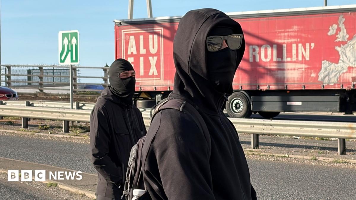 First arrest over anti-migrant protest in Portsmouth