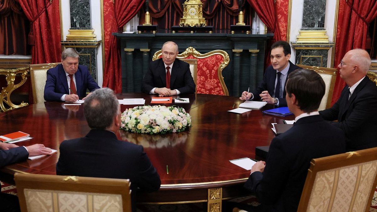 Putin rozmawiał z wysłannikami Trumpa. "Trudna sytuacja"