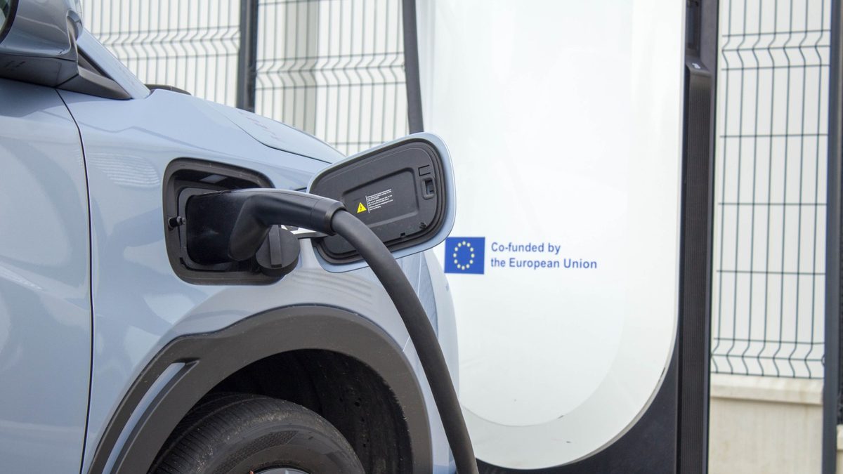 8 050 € pour acheter une voiture électrique : faites-vous partie de ceux qui passent à côté de cette aide ?
