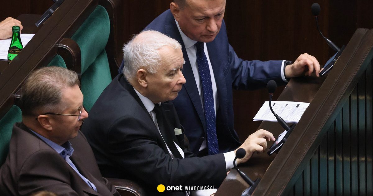 PiS odnotowuje znaczący spadek. Tak źle dawno nie było [SONDAŻ]