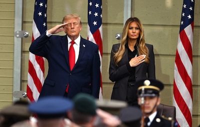 Trump staat in Washington stil bij 9/11: ‘Wereld zal nooit meer hetzelfde zijn’