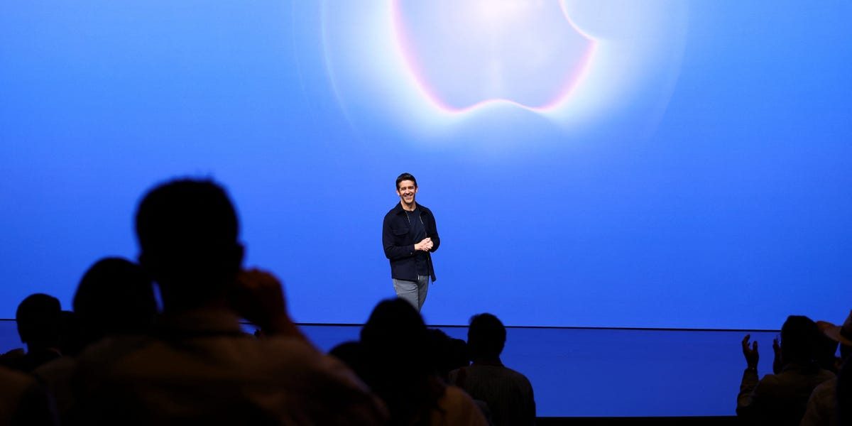 Apple's new CEO was asked about 'pervert glasses.' Here was his response.