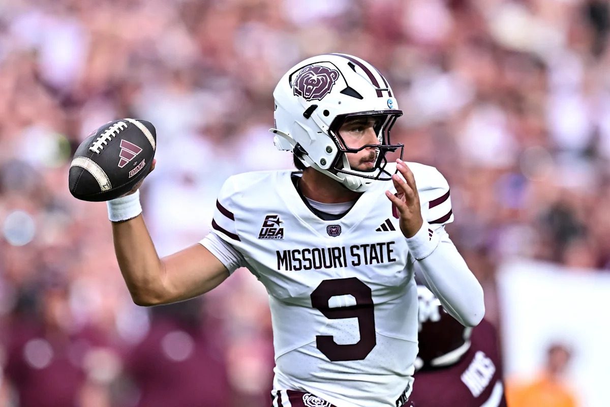 Missouri State football honors Springfield with helmet flag decal