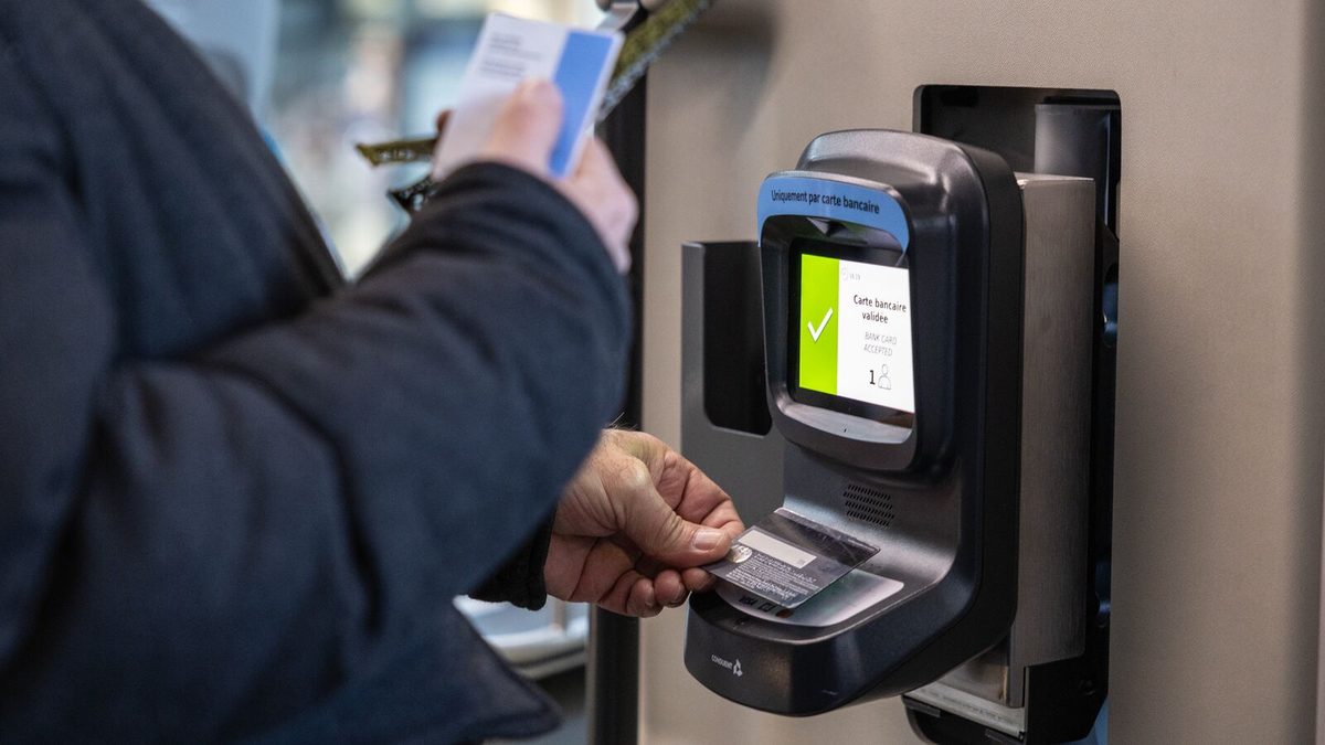 Pour simplifier la tarification dans les transports à Paris, le prix du ticket de bus va-t-il passer de 2,05 à 2,45 eur…