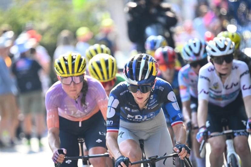 Juliette Berthet remporte la 2e étape du Faun Tour Femmes