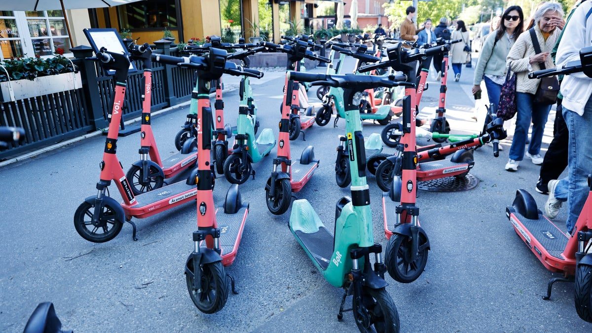 En person till sjukhus efter olycka med elsparkcykel