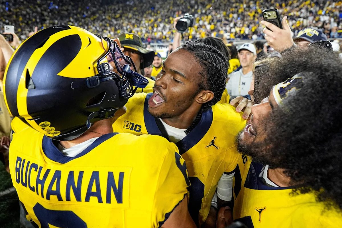Big Ten explains why second was put back on clock in Michigan win