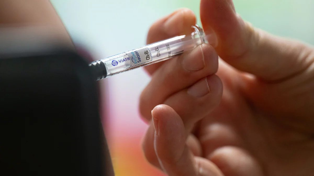 Medizin: Sollte man sich jetzt gegen Covid und Grippe impfen lassen?